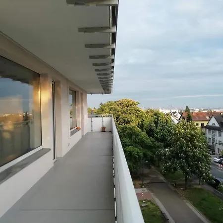 Frankfurt View - Апартаменты Оберурзель
